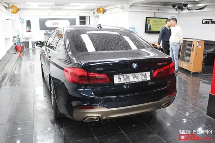 BMW 520d 카스킨, 유광화이트 전체랩핑 - 장안동 코션 / 동대문,광진구,중랑구