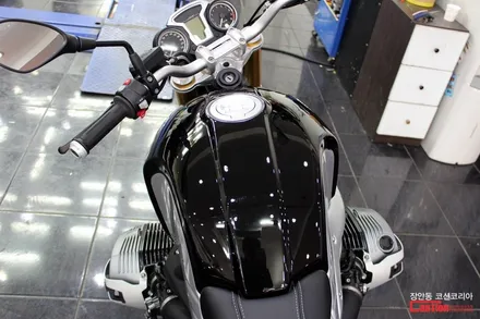 BMW R 나인 T (R Nine T) 퓨엘탱크, 기름통, 주유구 카울 보호필름 PPF 시공 - 코션 코리아 장안점 / 동대문,광진구,중랑구