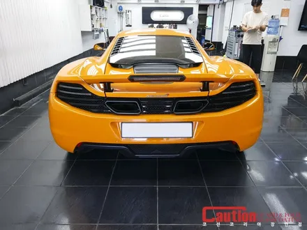 맥라렌 MP4-12C 블랙포인트 랩핑으로 디자인 업그레이드 / 동대문,광진구,중랑구