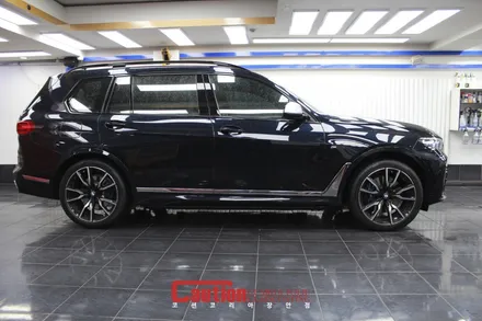 진짜 멋진 아우라는 블랙컬러에서! BMW X7 유광블랙 랩핑 / 동대문,광진구,중랑구
