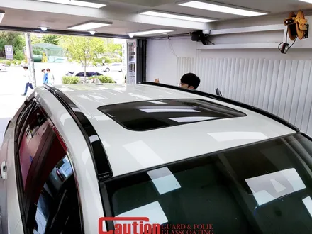TOYOTA RAV4 첨단 기능의 집약!  탑폴리에 루프스킨 / 동대문,광진구,중랑구