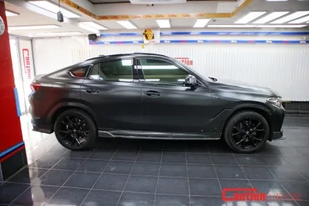BMW X6 필름 제거 후 고광택 하이그로시블랙 전체랩핑 / 동대문,광진구,중랑구