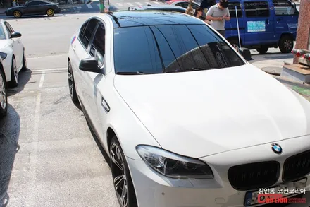 BMW 535d 루프스킨 시공, 뛰어난 내구성과 선명한 광택을 자랑하는 KPMF 탑폴리에 ! - 장안동 코션 / 동대문,광진구,중랑구