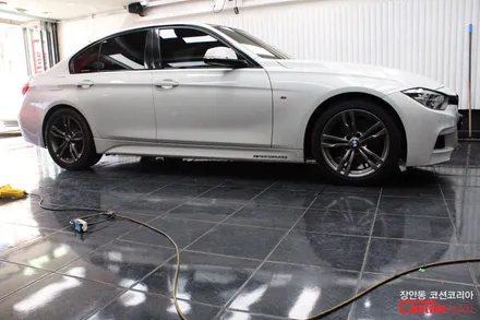 BMW 320d 3M 유광블랙 루프스킨 시공 - 장안동 코션 / 동대문,광진구,중랑구