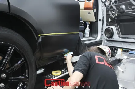 레인지로버 3세대 보그의 연식을 감춰주는 사틴블랙 전체랩핑 / 동대문,광진구,중랑구