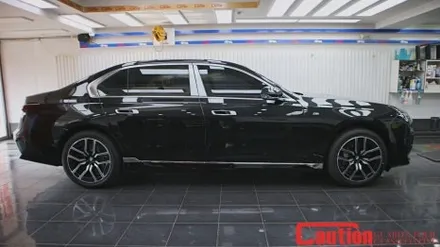 BMW I7 투톤랩핑 상단 GT실버 프리미엄 감성과 미래적인 분위기 / 동대문,광진구,중랑구