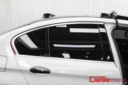 BMW 520d 순정지향적인 드레스업 튜닝. 랩핑으로 한번에 해결 / 동대문,광진구,중랑구