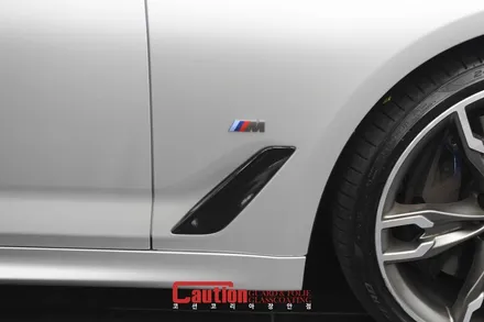 실버애로우의 명성을 빼앗을만한 BMW M550i 사틴실버 전체랩핑 / 동대문,광진구,중랑구