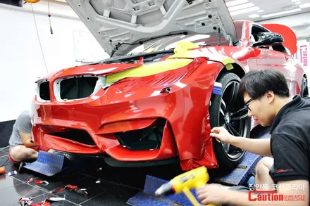 BMW M4 카스킨, 필름제거 >> 유광 레드 전체 랩핑 / 동대문,광진구,중랑구