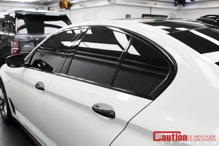 BMW 520d 순정지향적인 드레스업 튜닝. 랩핑으로 한번에 해결 / 동대문,광진구,중랑구