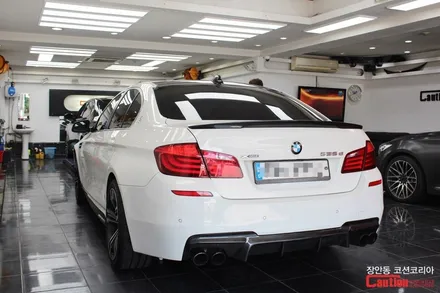 BMW 535d 루프스킨 시공, 뛰어난 내구성과 선명한 광택을 자랑하는 KPMF 탑폴리에 ! - 장안동 코션 / 동대문,광진구,중랑구