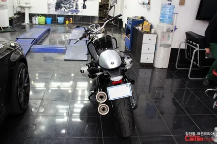 BMW R 나인 T (R Nine T) 퓨엘탱크, 기름통, 주유구 카울 보호필름 PPF 시공 - 코션 코리아 장안점 / 동대문,광진구,중랑구