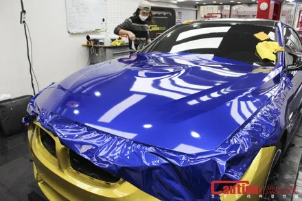 랩핑된 BMW M4 사고났을땐? 장안코션의 무결점 랩핑복원 / 동대문,광진구,중랑구