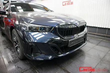 BMW i5 돌빵으로부터 지켜주는 본넷 범퍼 라이트 PPF / 동대문,광진구,중랑구