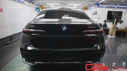 BMW I7 고광택샴페인골드 듀오톤, 품격의 정석 / 동대문,광진구,중랑구