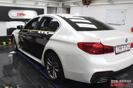 BMW 520d 카스킨, 유광화이트 전체랩핑 - 장안동 코션 / 동대문,광진구,중랑구