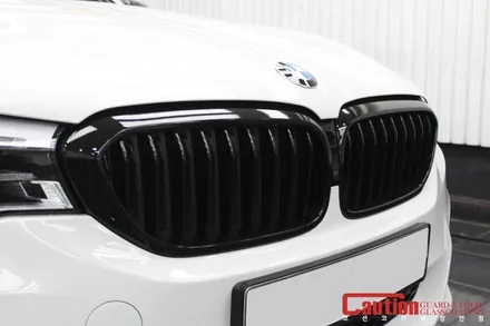 BMW 520d 순정지향적인 드레스업 튜닝. 랩핑으로 한번에 해결 / 동대문,광진구,중랑구