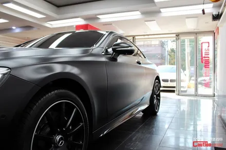 무광과 유광 사이의 반무광 !! 진리의 사틴블랙 랩핑 시공, 벤츠 S63 AMG 사틴블랙 전체랩핑 / 동대문,광진구,중랑구
