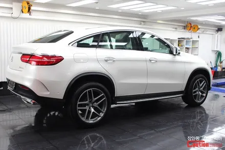 벤츠 GLE 쿠페 (GLE 350d) 카스킨, 유광화이트 전체랩핑 시공 - 장안동 코션 / 동대문,광진구,중랑구