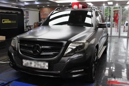 벤츠 GLK 220 사틴블랙 전체랩핑 - 자동차 랩핑 전문 장안동 코션 / 동대문,광진구,중랑구