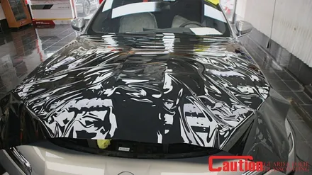 BMW 740i 완벽함을 만들어주는 한 끗 디테일, 고광택 블랙 듀오톤 랩핑 / 동대문,광진구,중랑구
