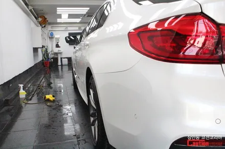 BMW 520d 카스킨, 유광화이트 전체랩핑 - 장안동 코션 / 동대문,광진구,중랑구