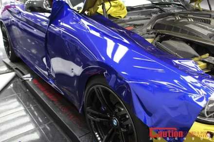 랩핑된 BMW M4 사고났을땐? 장안코션의 무결점 랩핑복원 / 동대문,광진구,중랑구