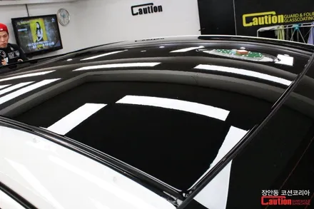 BMW 520d 3M 유광블랙 루프스킨 시공 - 장안동 코션 / 동대문,광진구,중랑구