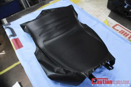 벤츠 E300 탑폴리에 루프스킨, 센터페시아 무광카본 랩핑 / 동대문,광진구,중랑구