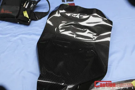 CLS400d 센터페시아 실내 4d 유광카본 랩핑 / 동대문,광진구,중랑구