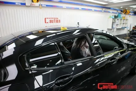 BMW 850i 크롬죽이기로 올블랙 완성 (프론트그릴, 윈도우몰딩) / 동대문,광진구,중랑구
