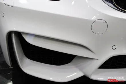 자동차 돌빵(스톤칩) 예방하는 방법은!? 바로 자동차 보호필름 PPF !! BMW M4 앞범퍼 PPF 시공 - 코션 코리아 장안점 / 동대문,광진구,중랑구