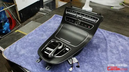 벤츠 E200 센터페시아 랩핑 - 자동차 실내랩핑 전문 장안동 코션 / 동대문,광진구,중랑구