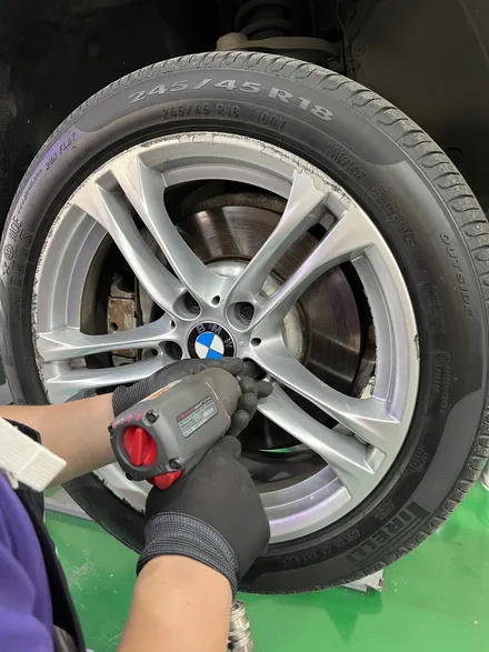 대구 휠복원 대구 휠도색 대구 휠수리 타이어 전문 휠플레이[BMW 5시리즈 순정 18인치 휠복원 작업입니다.] / 대구 서구 평리동