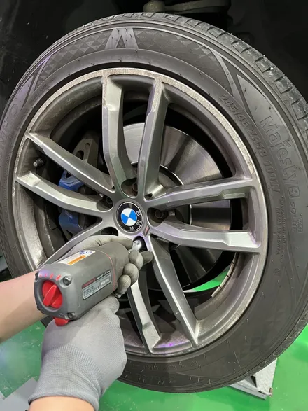 대구 휠복원 대구 휠도색 대구 휠수리 타이어 전문 휠플레이[BMW 5시리즈 순정 18인치 휠복원 작업입니다.] / 대구 서구 평리동