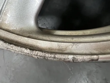 대구 휠복원 대구 휠도색 대구 휠수리 잘하는 곳 휠플레이 타이어 전문[BMW 미니 순정 15인치 블랙유광 휠도색 작업입니다.] / 대구 서구 평리동