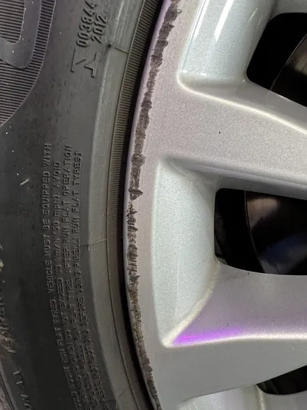 대구 휠복원 대구 휠도색 대구 자동차 휠수리 잘하는 곳 휠플레이 타이어 전문[BMW 5시리즈 순정 18인치 순정 휠복원 작업입니다.] / 대구 서구 평리동