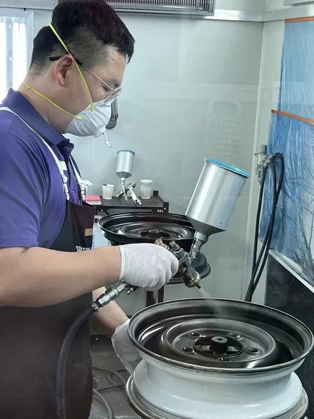 대구 휠복원 대구 휠수리 대구 휠도색 전문샵 휠플레이 [랜드로버 디펜더 클래식카 휠도색 작업입니다.] / 대구 서구 평리동