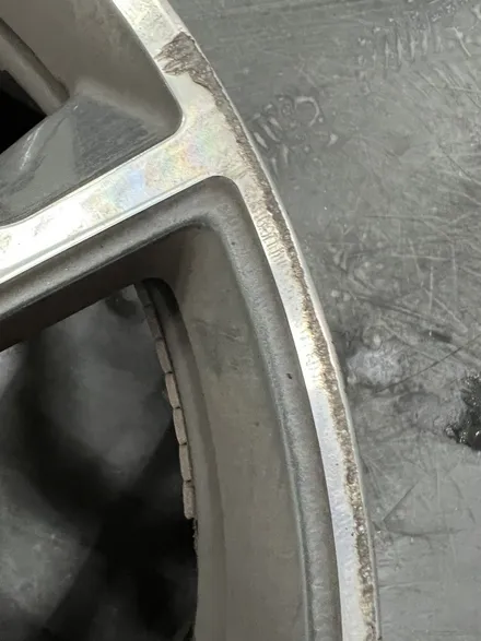대구 휠복원 대구 휠도색 대구 휠수리 타이어 전문 휠플레이[BMW X3 순정 20인치 다이아몬드컷팅 휠복원 작업입니다.] / 대구 서구 평리동