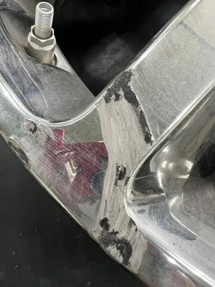 대구 휠복원 대구 휠도색 대구 휠수리 잘하는곳 타이어 전문 휠플레이[기아 올뉴쏘렌토 순정 19인치 블랙펄유광 휠도색 작업입니다.] / 대구 서구 평리동