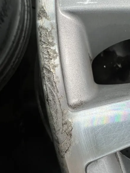 대구 휠복원 대구 휠도색 대구 자동차 휠수리 잘하는 곳 휠플레이 타이어 전문[BMW GT 순정 19인치 다이아몬드커팅 휠복원 작업입니다.] / 대구 서구 평리동