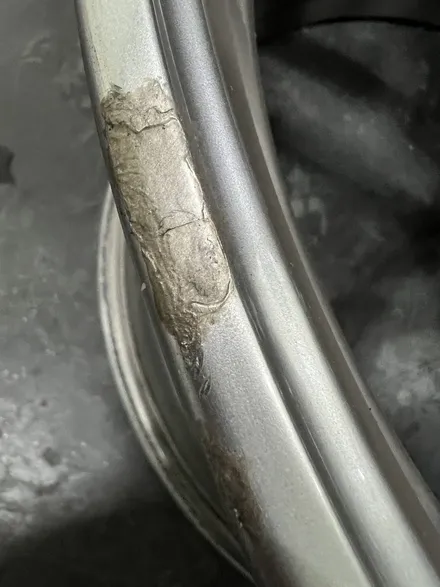 대구 휠복원 대구 휠도색 대구 자동차 휠수리 잘하는 곳 휠플레이 타이어 전문[BMW 5시리즈 순정 18인치 휠복원 작업입니다.] / 대구 서구 평리동