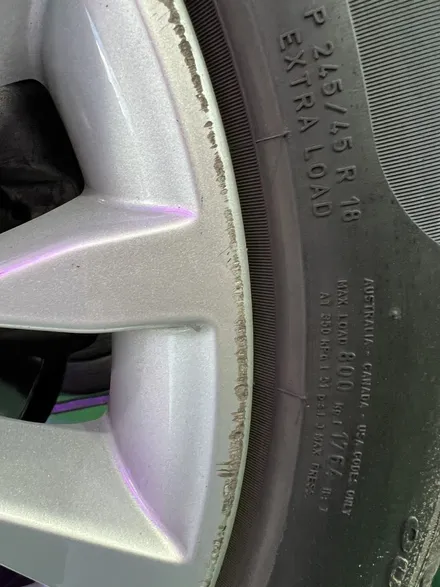 대구 휠복원 대구 휠도색 대구 자동차 휠수리 잘하는 곳 휠플레이 타이어 전문[BMW 5시리즈 순정 18인치 순정 휠복원 작업입니다.] / 대구 서구 평리동