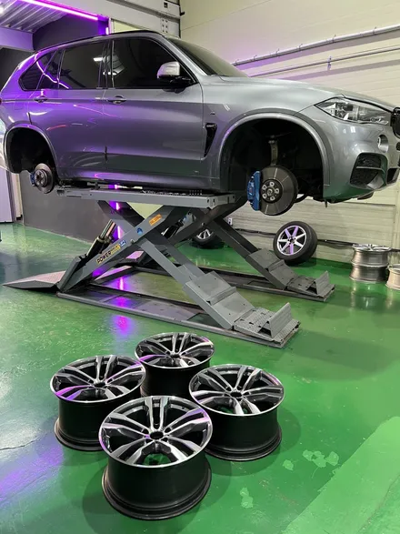 대구 휠복원 대구 휠도색 대구 휠수리 타이어 전문 휠플레이[BMW X5 순정 20인치 다이아몬드컷팅 휠복원 입니다.] / 대구 서구 평리동