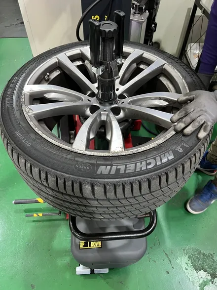 대구 휠복원 대구 휠도색 대구 휠수리 타이어 전문 휠플레이[BMW X5 순정 20인치 다이아몬드컷팅 휠복원 작업입니다.] / 대구 서구 평리동