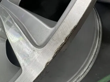 대구 휠복원 대구 휠도색 대구 휠수리 타이어 전문 휠플레이[벤틀리 컨티넨탈 gt 순정 21인치 다이아몬드커팅 휠복원 작업입니다.] / 대구 서구 평리동