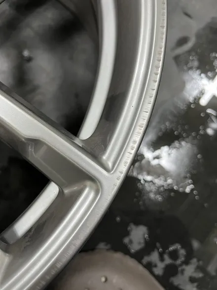 대구 휠복원 대구 휠도색 대구 자동차 휠수리 잘하는 곳 휠플레이 타이어 전문[BMW 5시리즈 순정 18인치 휠복원 작업입니다.] / 대구 서구 평리동