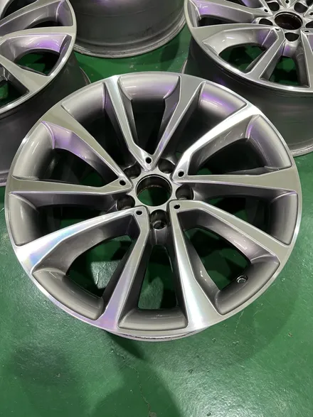 대구 휠복원 대구 휠수리 대구 휠도색 전문샵 휠플레이 [BMW X6 순정 19인치 다이아몬드컷팅 휠복원 작업입니다.] / 대구 서구 평리동