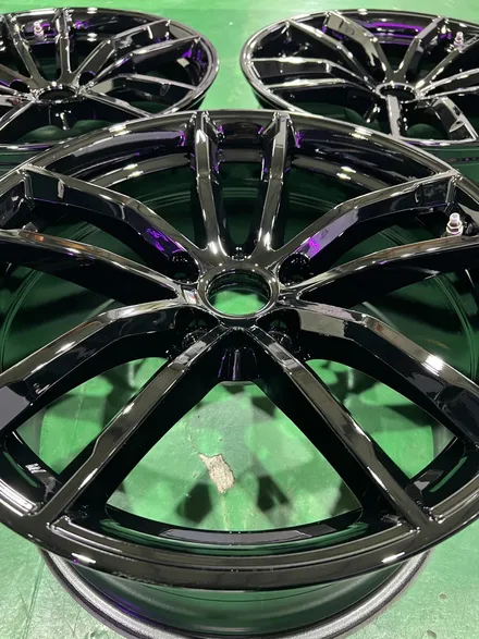 대구 휠복원 대구 휠도색 대구 자동차 휠수리 잘하는 곳 휠플레이 타이어 전문[BMW 5시리즈 순정 18인치 블랙유광 휠도색 작업입니다.] / 대구 서구 평리동