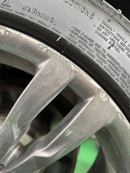 대구 휠복원 대구 휠도색 대구 자동차 휠수리 잘하는 곳 휠플레이 타이어 전문[BMW 3시리즈 순정 18인치 블랙펄유광 휠도색 작업입니다.] / 대구 서구 평리동